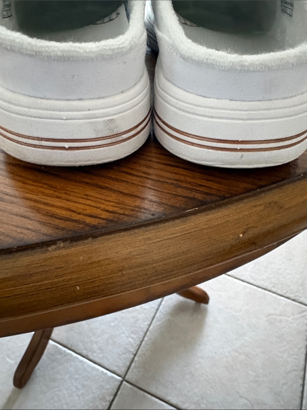Skechers White Low-Top Sneakers with Rose Gold Eyelets - Picture 3 of 6